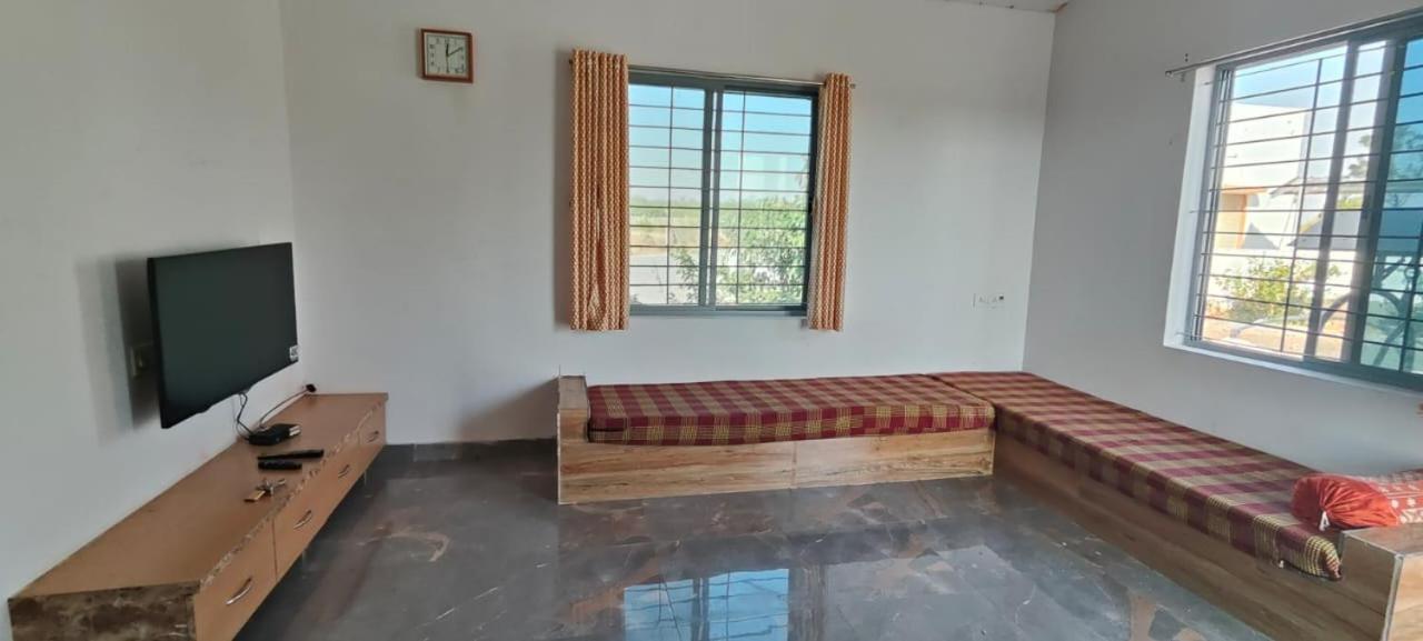 Krishna Farm & Forest Villa Bhuj Exterior photo